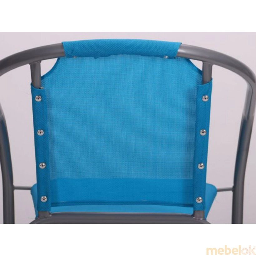 стул с видом в обстановке (Стул Taco серебристый/голубой)