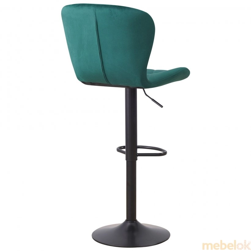 стул с видом в обстановке (Стул Vensan барный Velvet зеленый)