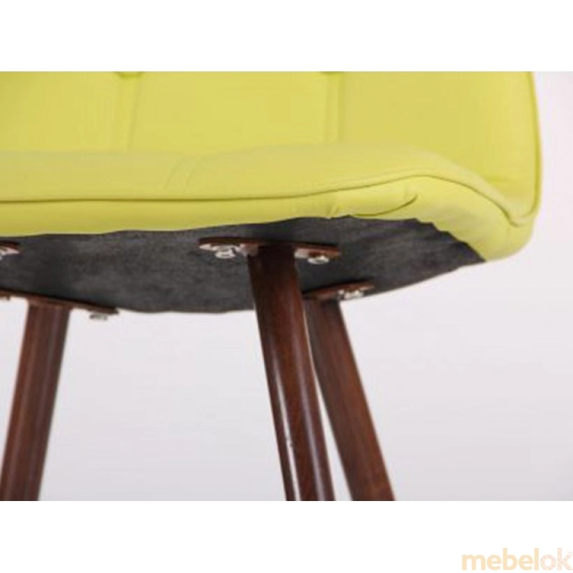 стул с видом в обстановке (Стул Salvia орех/оливковый)