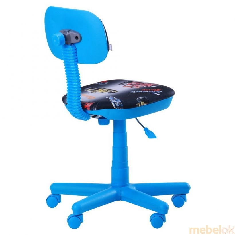 стул с видом в обстановке (Кресло Свити голубой Машинки)