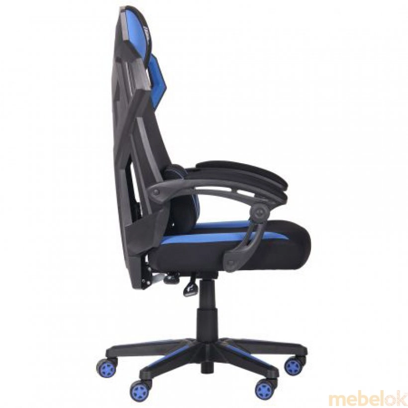 стул с видом в обстановке (Кресло VR Racer Radical Garrus черный/синий)