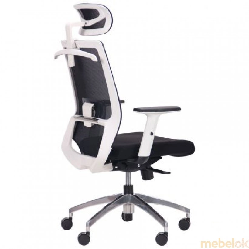 Крісло Install White Alum Black/Black (257600) з іншого ракурсу