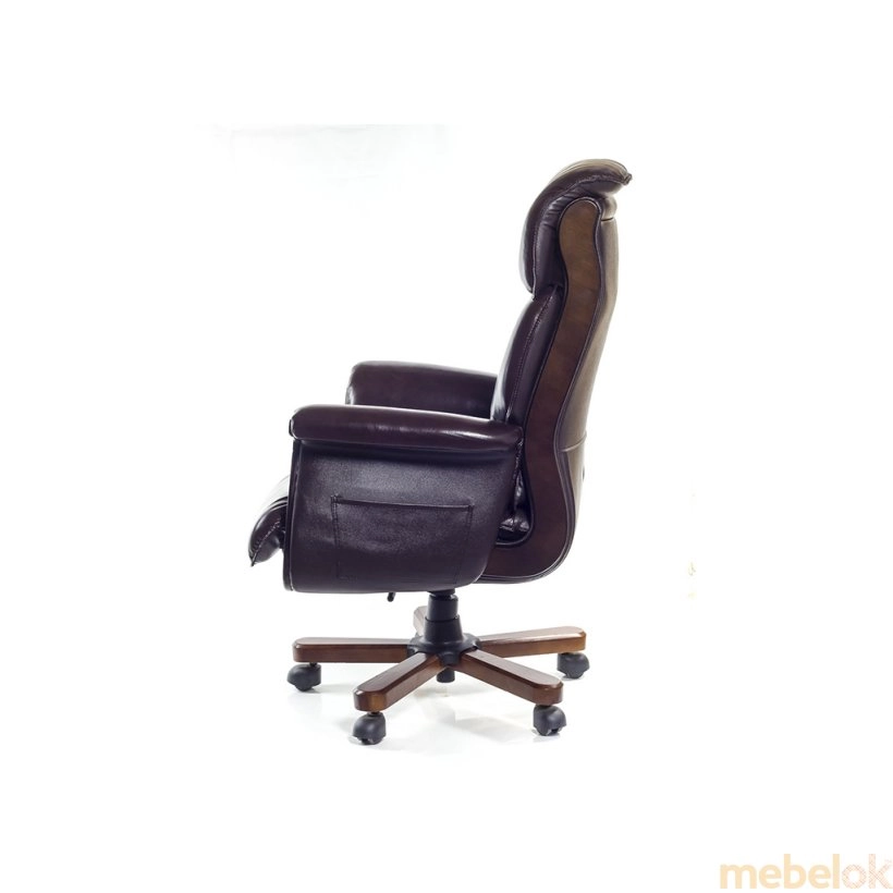 стул с видом в обстановке (Кресло Максимус EX D-TILT дарк-браун)