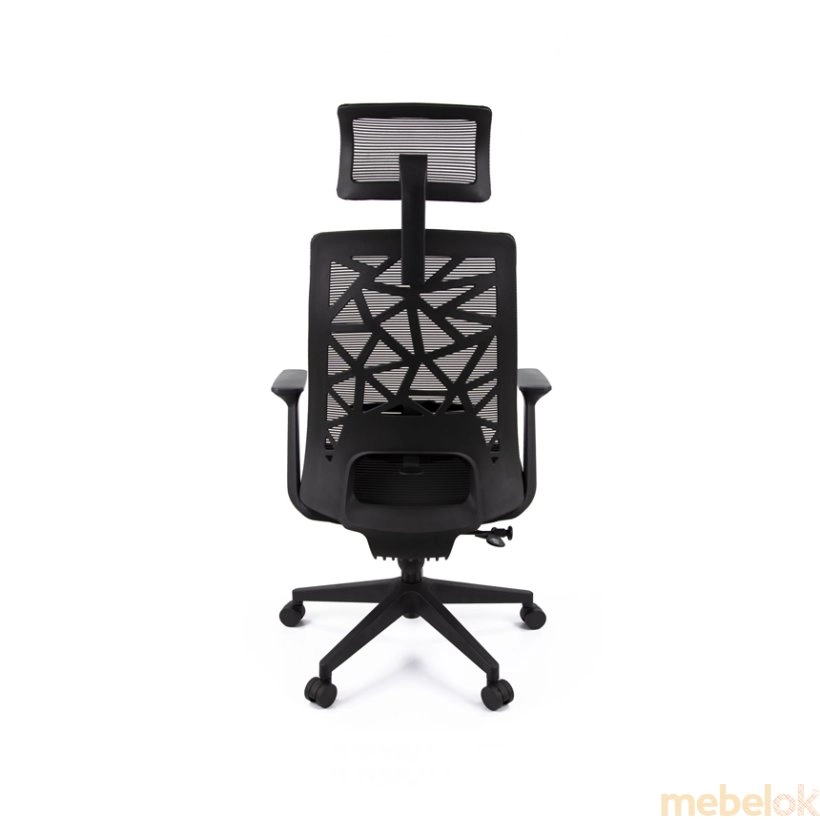 стул с видом в обстановке (Кресло Капра ткань черный/сетка черный)