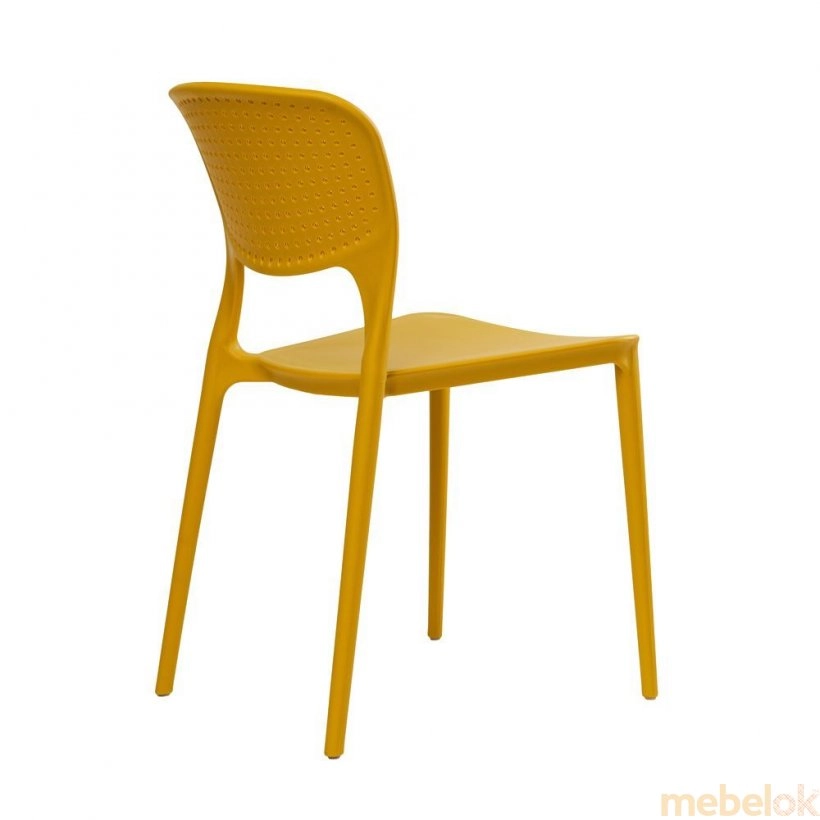 стул с видом в обстановке (Стул Spark желтый карри)