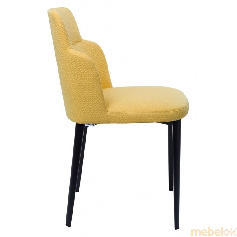 стул с видом в обстановке (Стул из ткани BATTERFLY желтый)