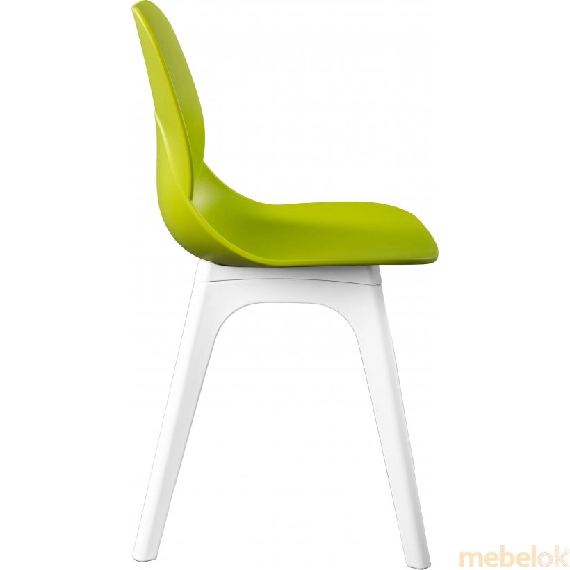 стул с видом в обстановке (Стул пластиковый APPLE зеленый)