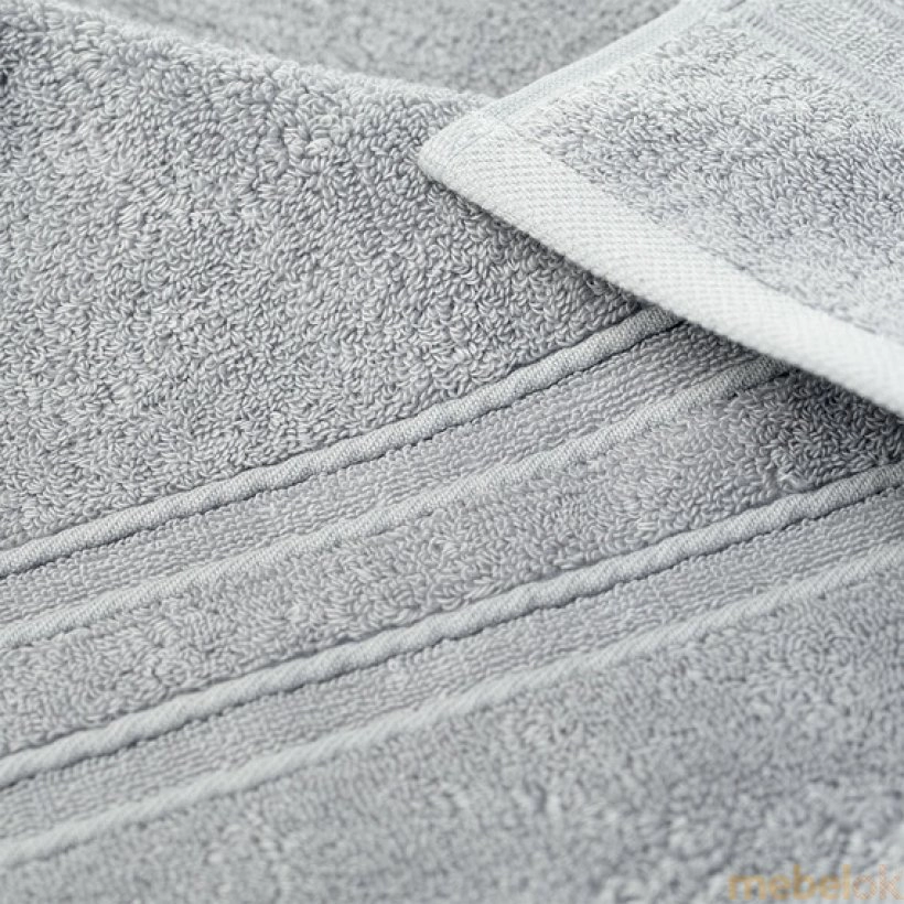 полотенце с видом в обстановке (Махровое полотенце Aqua Fiber Premium 50x90 серый)