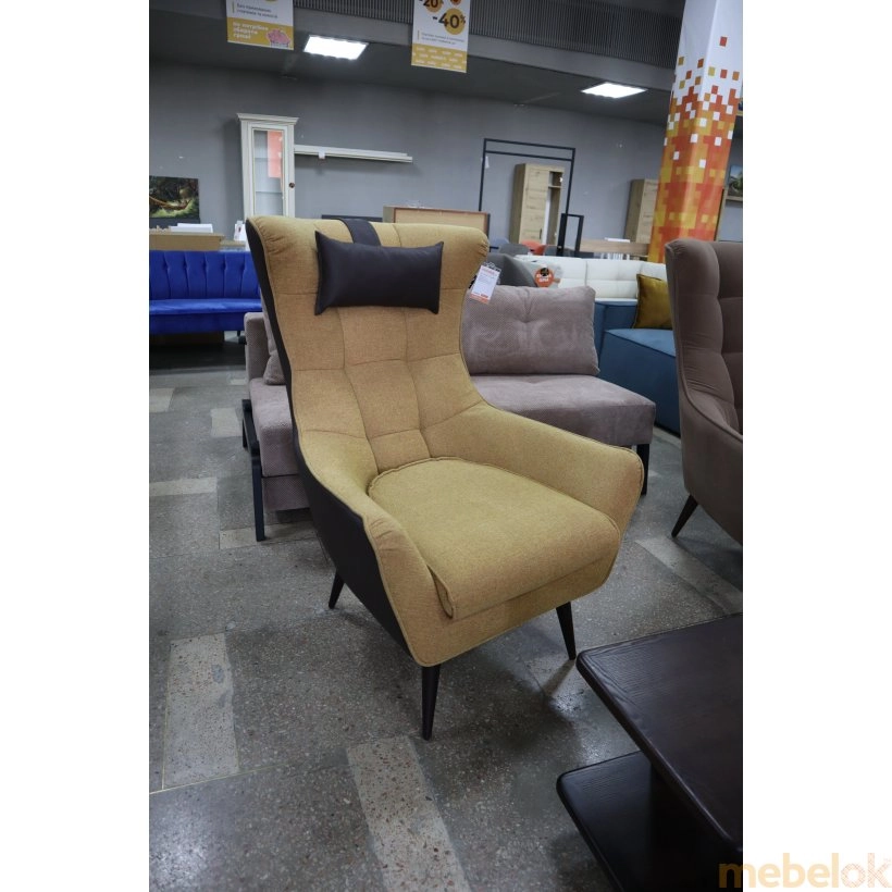 Кресло Geoggetti с подушкой желтое (118-304)