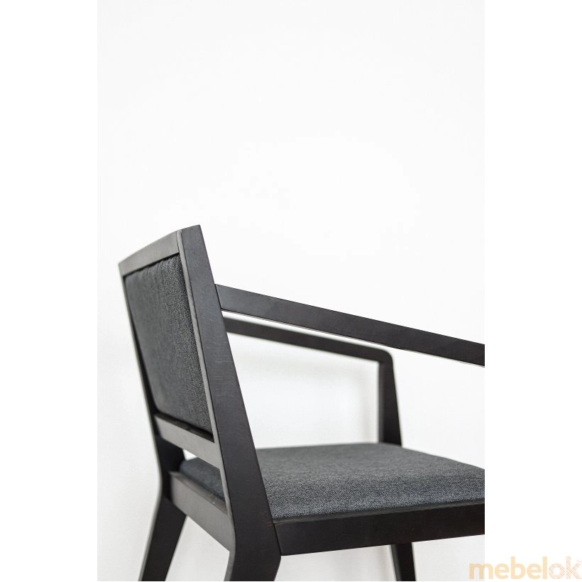 стул с видом в обстановке (Стул Gant)