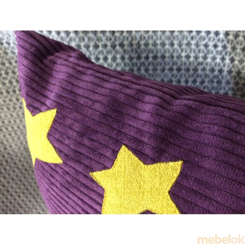 подушка з виглядом в обстановці (Декоративна подушка фіолетова Зоряне небо)