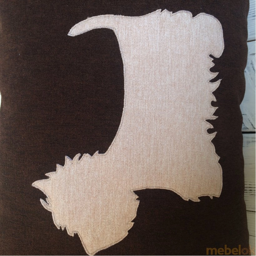 Декоративна подушка Йоркширський тер'єр коричневий з іншого ракурсу