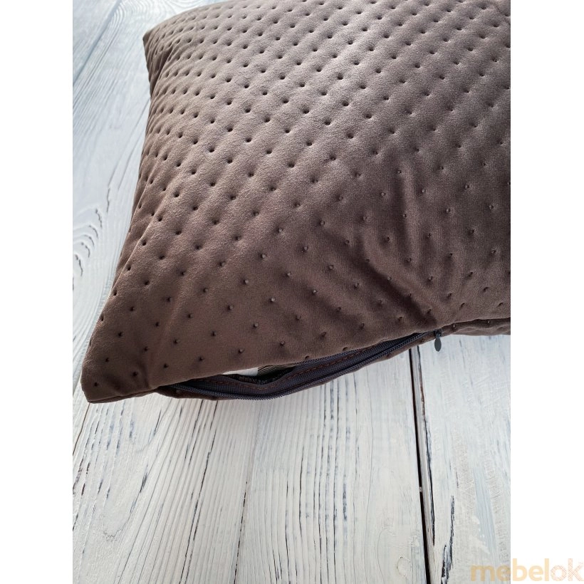 подушка з виглядом в обстановці (Декоративна подушка прямокутна Rain коричнева)