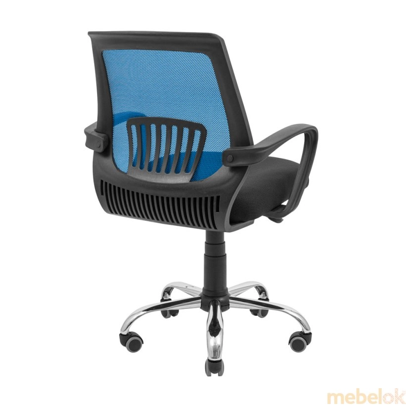 стілець з виглядом в обстановці (Крісло Старий Хром Піастра сітка синя)