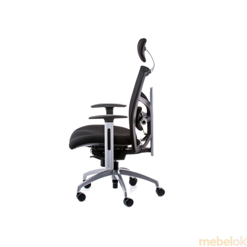 стул с видом в обстановке (Кресло офисное EXACT BLACK FABRIC BLACK MESH)