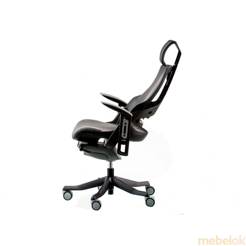 стілець з виглядом в обстановці (Крісло офісне WAU CHARCOAL NETWORK)