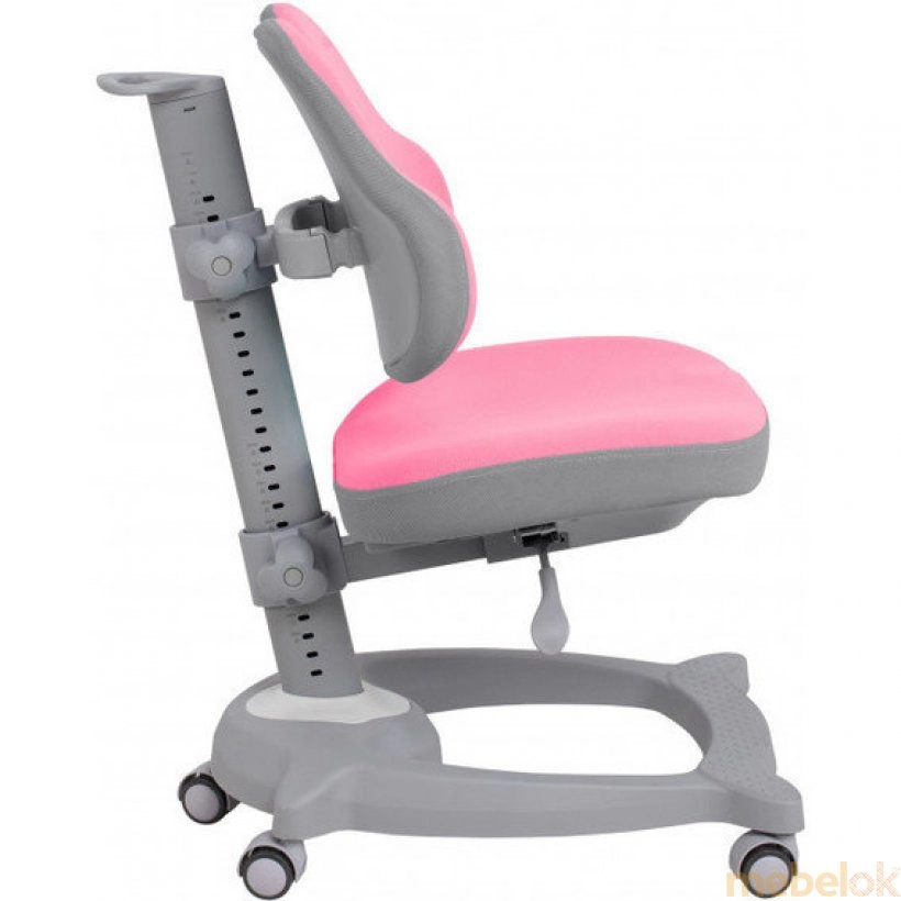 стілець з виглядом в обстановці (Крісло дитяче Diverso Pink)