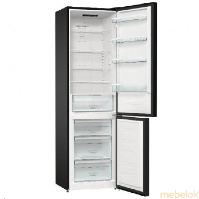 холодильник с видом в обстановке (Холодильник Gorenje NRK 6202 EBXL4)