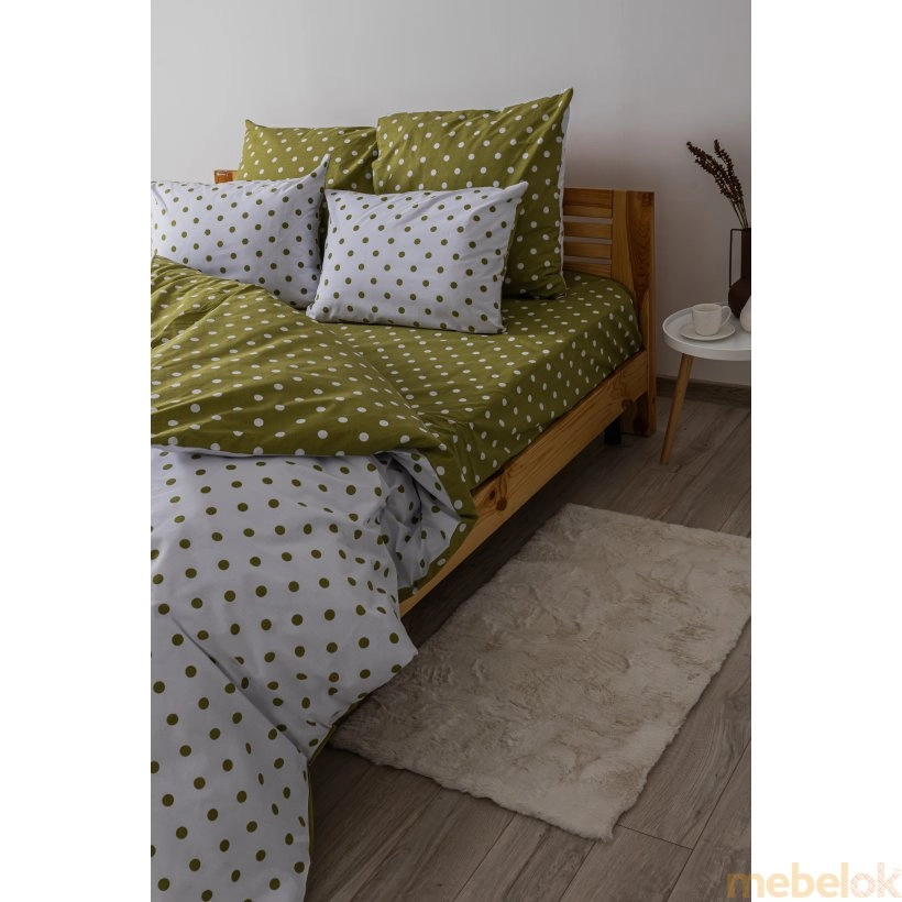 гарнитур постельного белья с видом в обстановке (Комплект постельного белья Happy Sleep Olive Dots семейный 50х70)