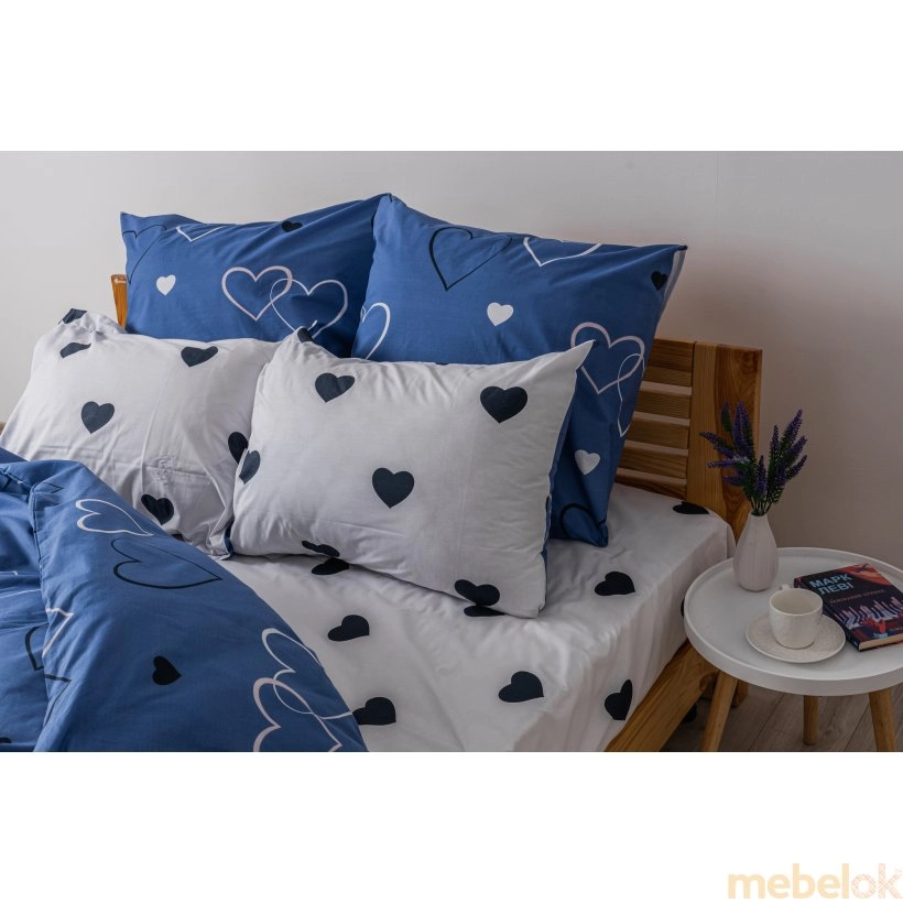 гарнитур постельного белья с видом в обстановке (Комплект постельного белья Happy Sleep Navy Blue Love 31 семейный 50х70)