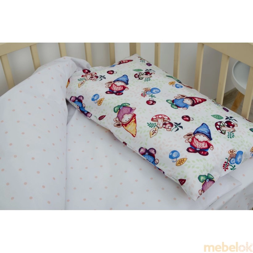 набор текстиля для детской кроватки, коляски с видом в обстановке (Комплект детского постельного белья 1-3 года Веселые гномы)