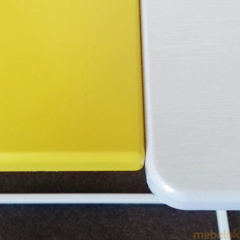 стіл з виглядом в обстановці (Стіл приставний для ноутбука Comfort A600 yellow/white/white)