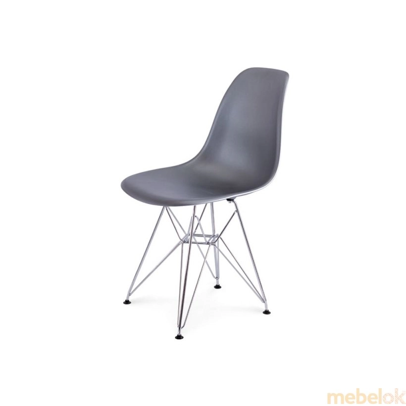 стул с видом в обстановке (Стул Eames (ножки металлические))