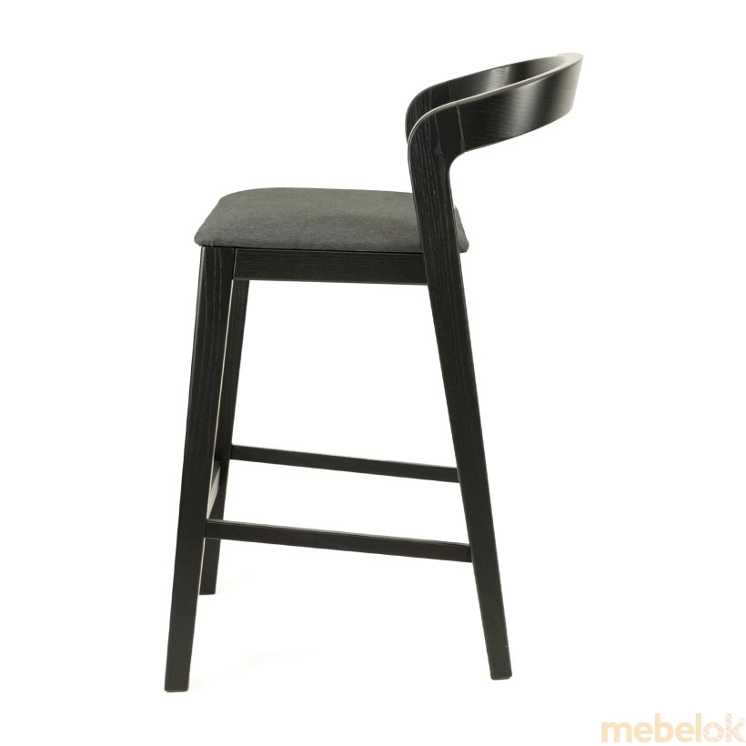 стілець з виглядом в обстановці (Стілець напівбарний Floki чорний)