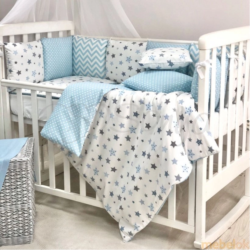 гарнитур постельного белья с видом в обстановке (Комплект белья Baby Design Stars голубой)
