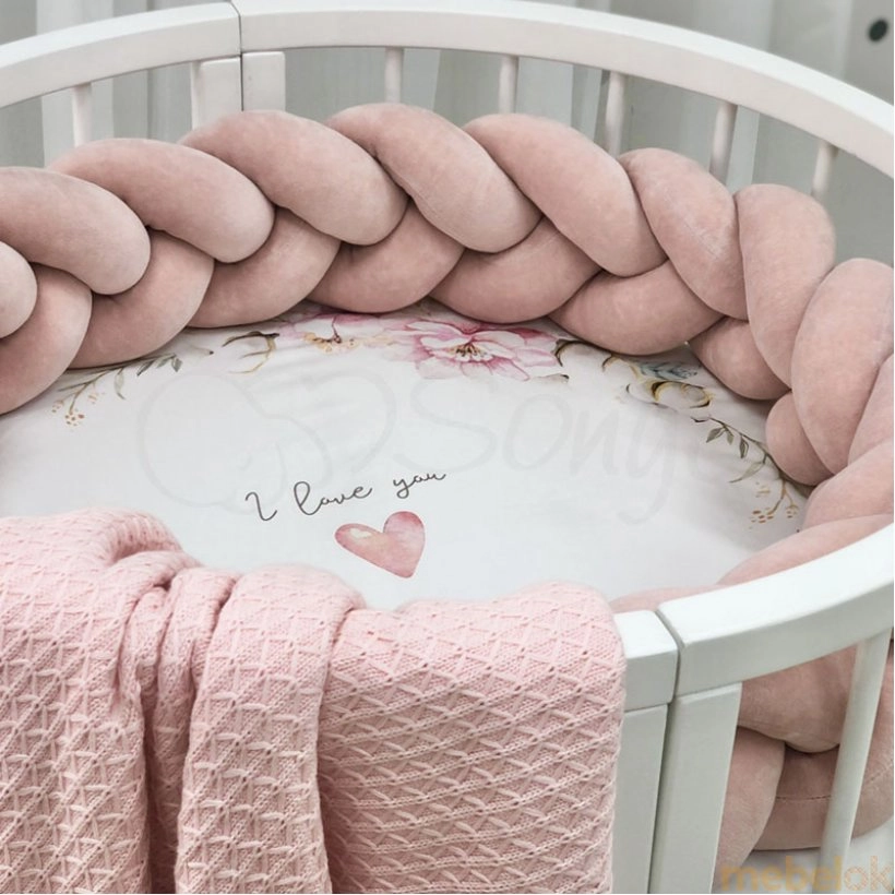 набор текстиля для детской кроватки, коляски с видом в обстановке (Простынь детская с печатью Heart and flowers)