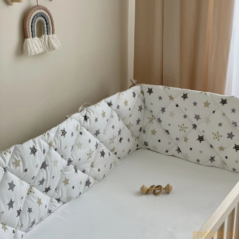 набір текстилю для дитячого ліжечка, коляски з виглядом в обстановці (Бортик стьобаний на три сторони Stars бежевий)