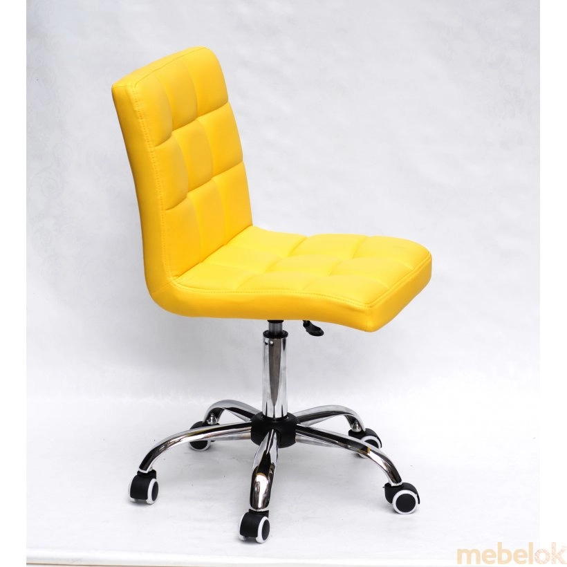 стілець з виглядом в обстановці (Стілець Augusto CH - Office екокожа Жовтий 1006)