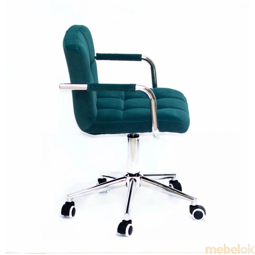 стул с видом в обстановке (Кресло Arno-Arm Modern CH-Office Бархат Зеленый В-1003)
