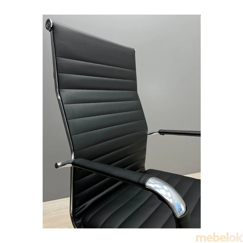 стул с видом в обстановке (Кресло Бали Люкс Хром M-1 Черный)