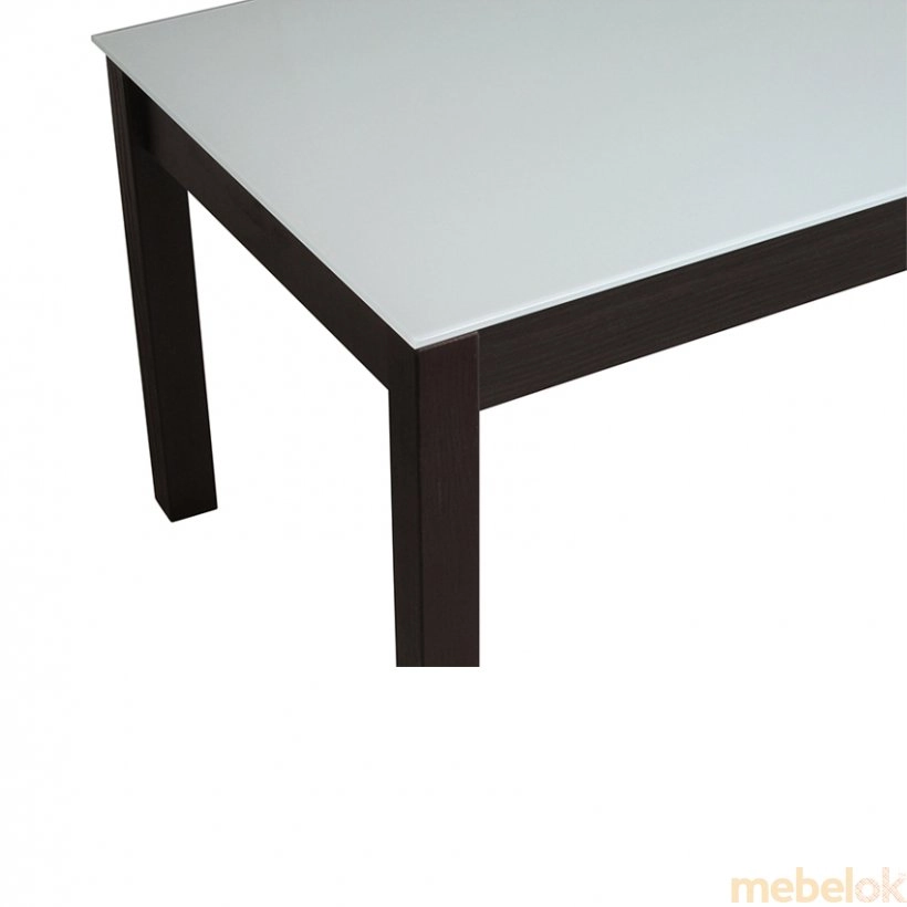 стол с видом в обстановке (Стол журнальный Рист со стеклянной столешницей Венге/Молочный)
