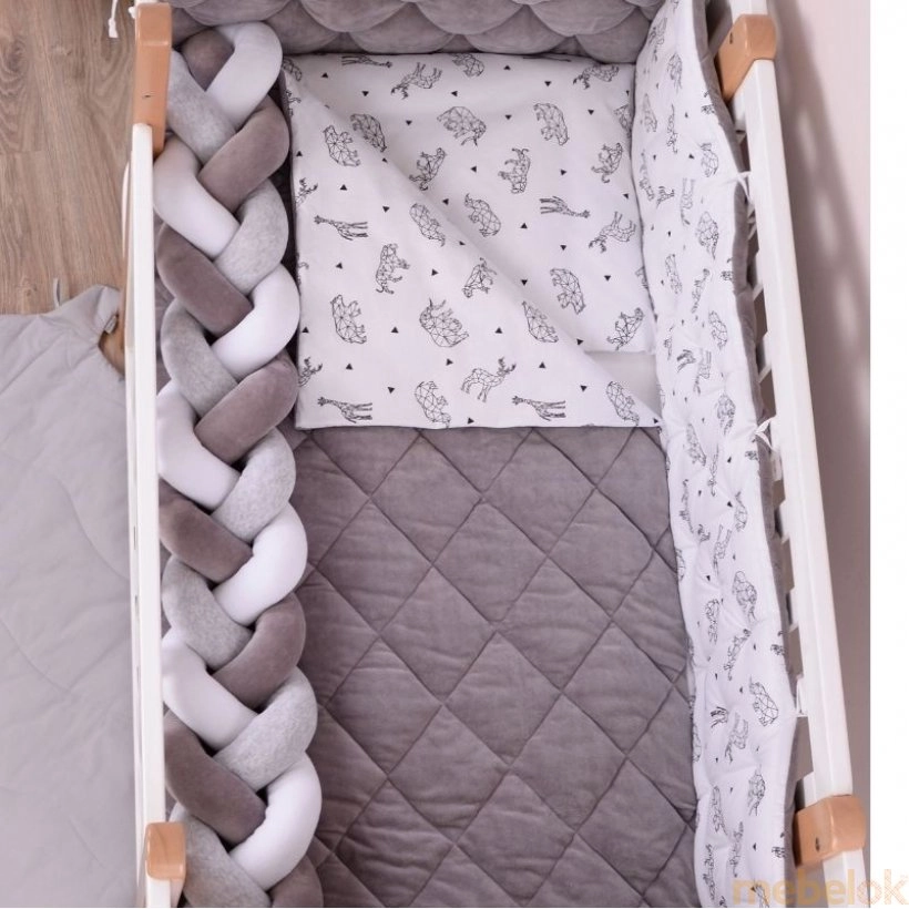 набор текстиля для детской кроватки, коляски с видом в обстановке (Комплект постельного белья Velour Graphic animals 5 единиц)