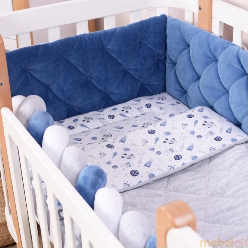 набор текстиля для детской кроватки, коляски с видом в обстановке (Комплект постельного белья Velour Cosmos 5 единиц)