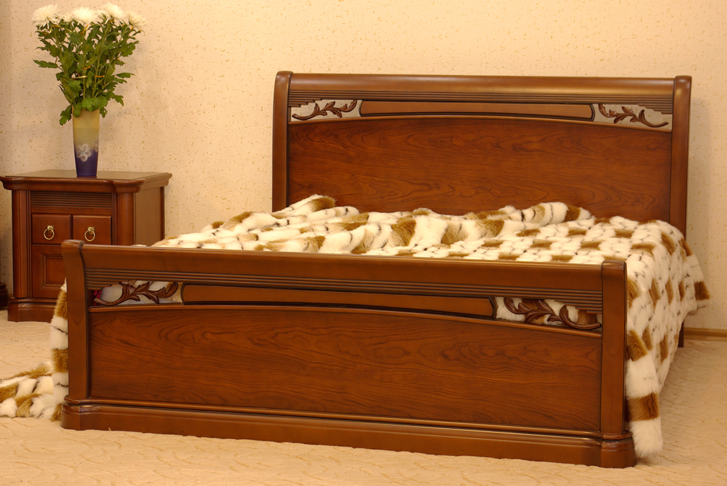 Деревянная кровать Шопен